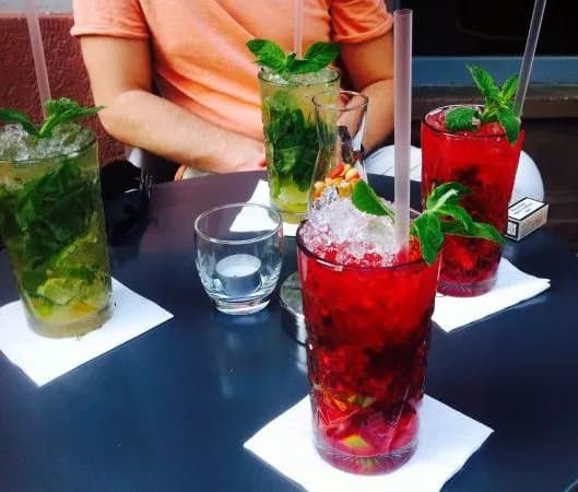 Carlos CocktailBar