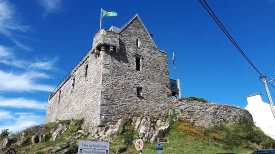 Dun na sead castle / Baltimore Castle