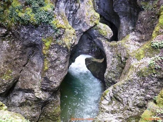 Diavolsko Garlo- The Devil's Throat