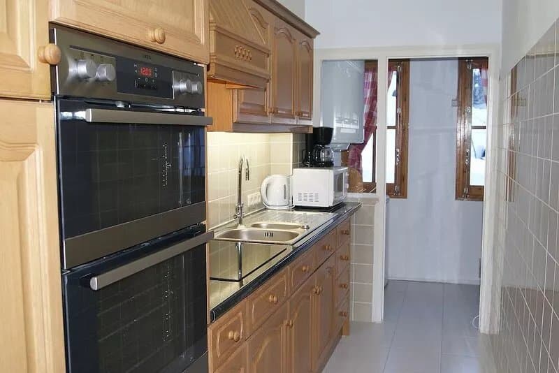 Apartment With Great Mountain Views, close to lifts and in Soldeu Village