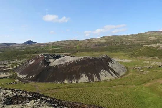 Grabrok Crater