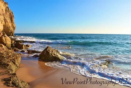 Praia dos Caneiros