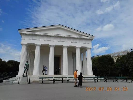 Theseus Temple