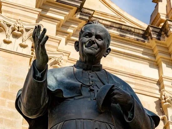 Pope John Paul Ii Statue