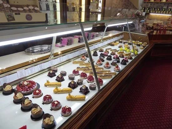 La Chocolatiere