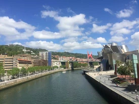 Bilbao Tour Guide