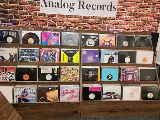 Vinyl Record Shop - Analog Records