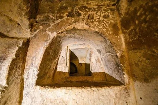 Ta’ Bistra Catacombs