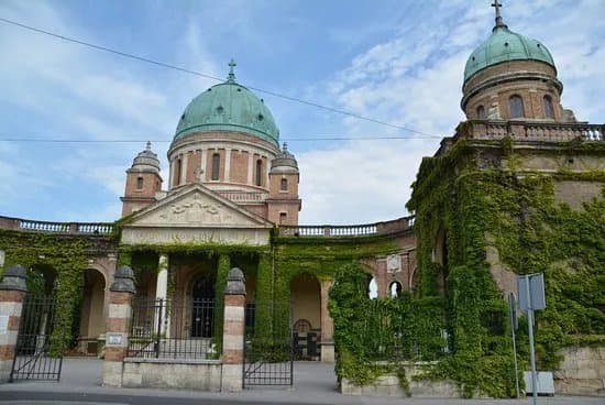 Mirogoj Cemetery