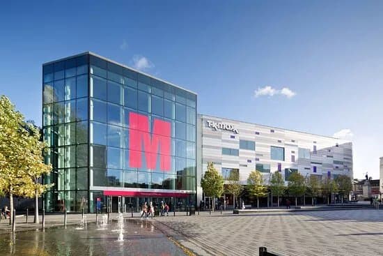 The Mall Luton