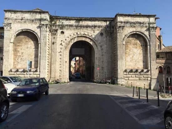 Porta San Pietro