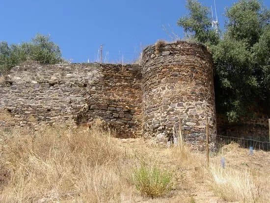 Castelo da Seda (Ruinas)