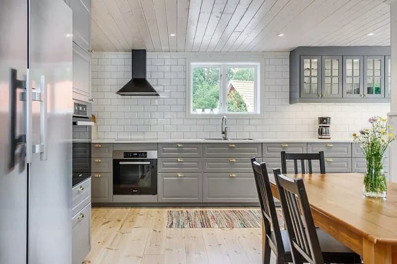 Large vacationhome with a modern design | SE02006