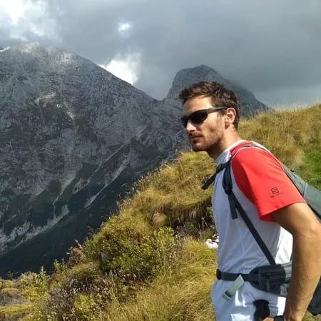 LUKA LUSINA - VURBANK ADVENTURES - SLOVENIA TRAVEL SERVICES - OUTDOOR ACTIVITIES