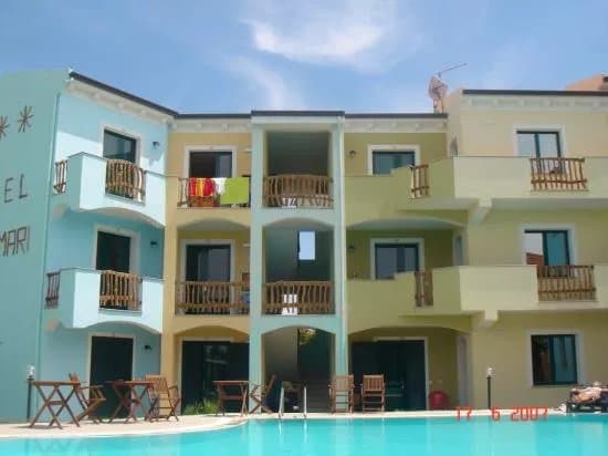 Ariadimari Hotel