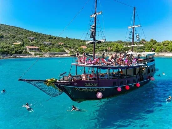 Deep Sea Yachting