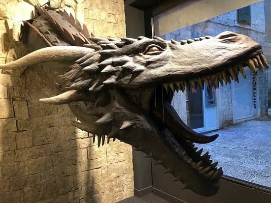 Game of Thrones Museum Split
