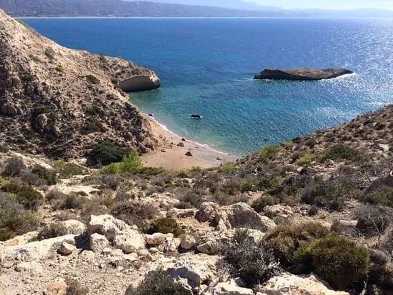 Fourni Beach