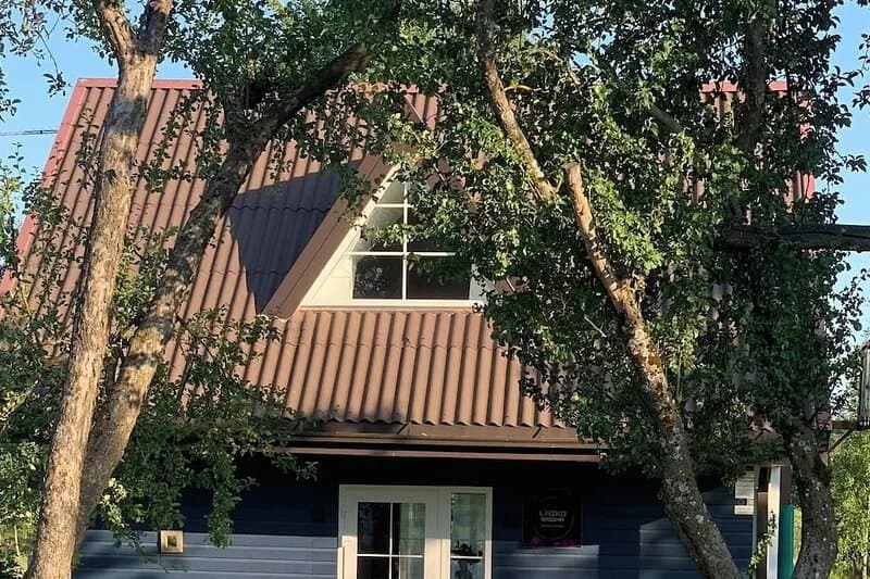 Tiny house in a middle of nature. Family friendly place.