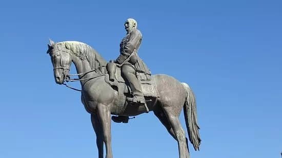 Equestrian Statue of Artur Gorgey