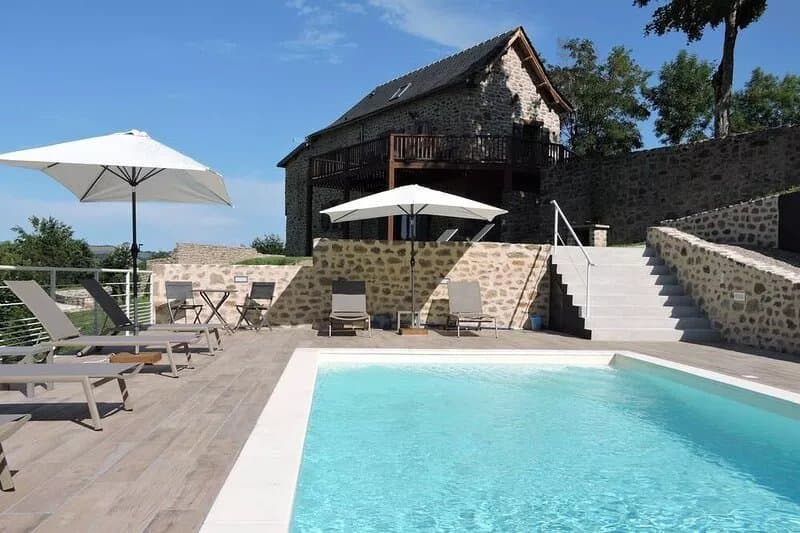 Character house in Aveyron classified 4 stars