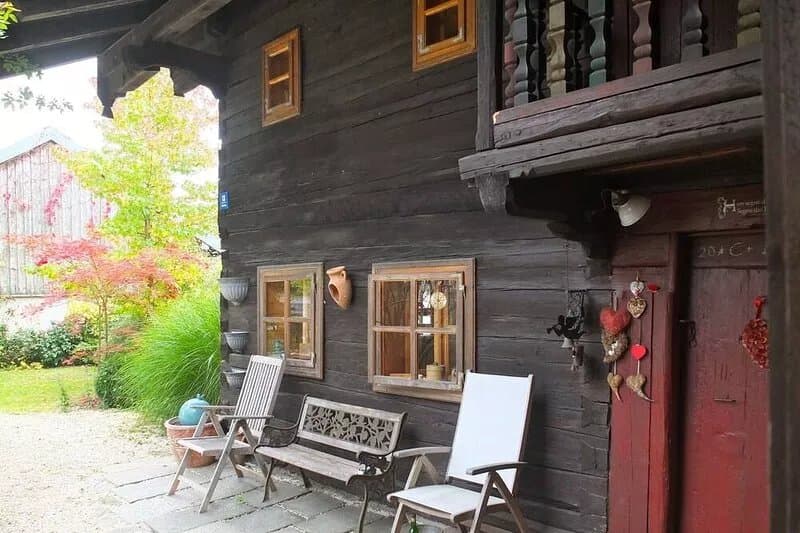 This beautifully renovated and well-equipped farmhouse anno 1740