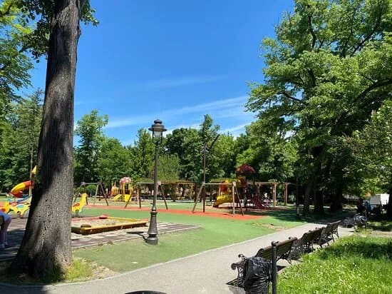 Cetate Municipal Park