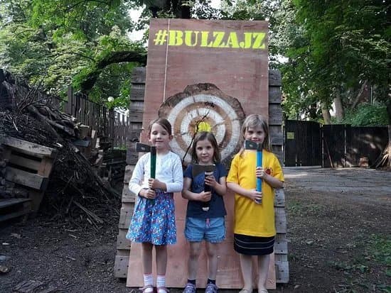Bulzajz - hazeni sekerou