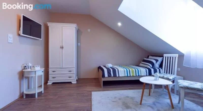 AnaMari Apartment & Loft Rooms