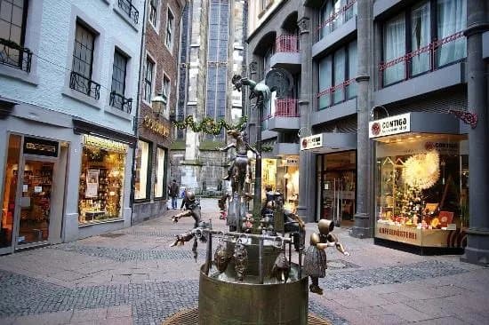 Puppenbrunnen