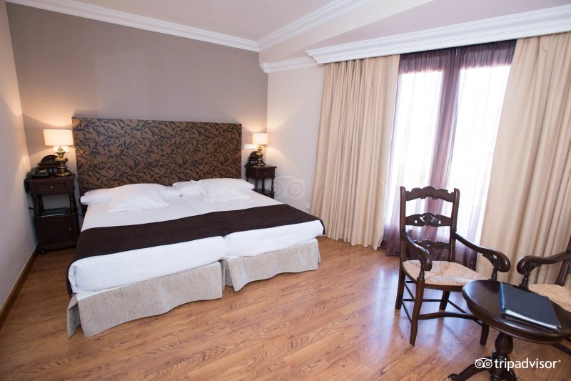Leonardo Hotel Granada