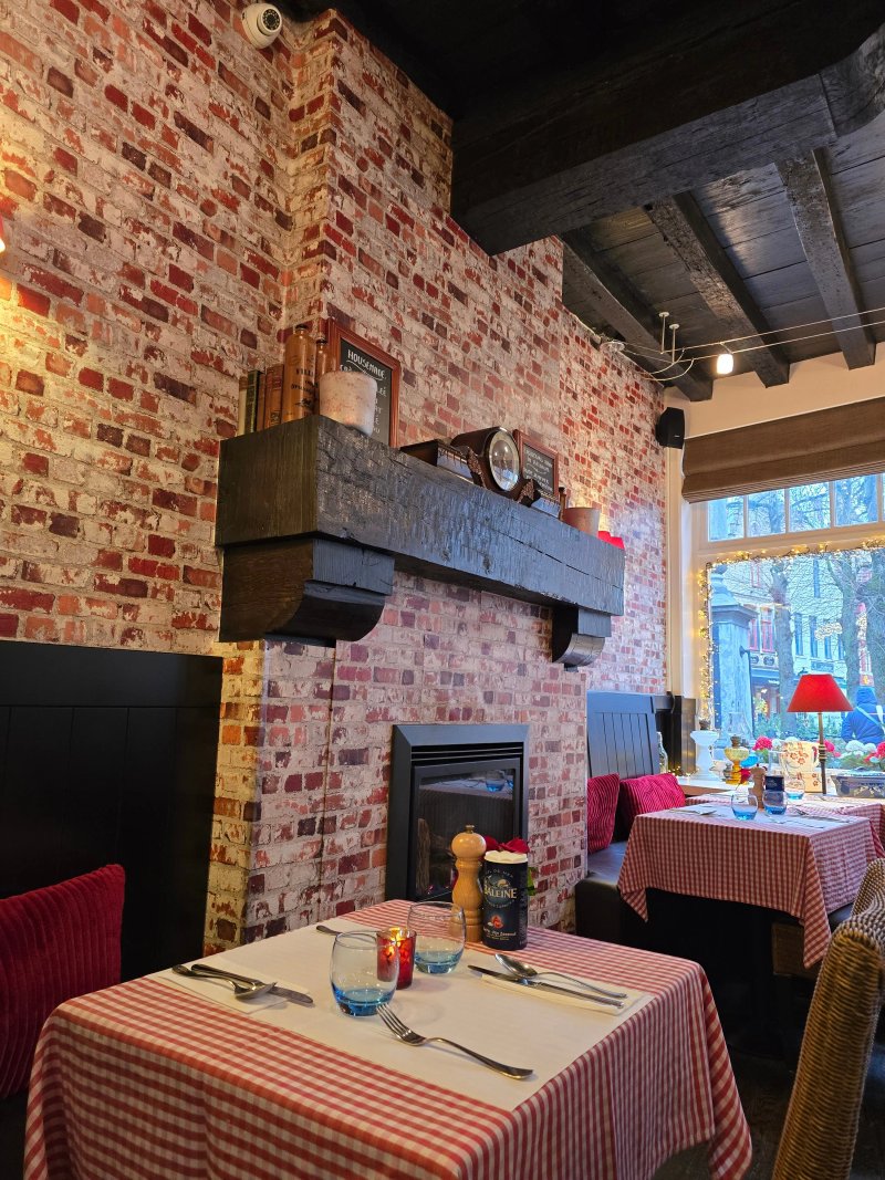 Bistro De Pompe