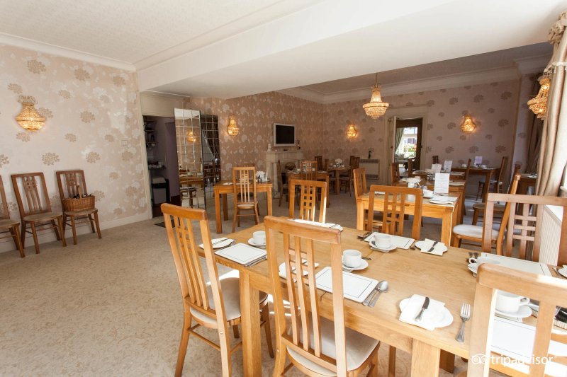 Grovefield Manor