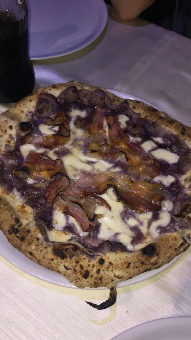 Bacon's Pizza