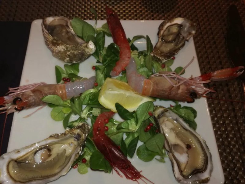 Ostrea Aperitif Fish