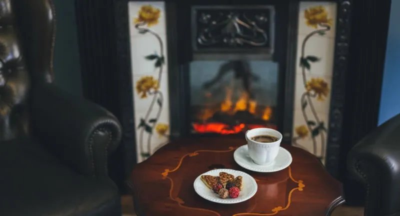 Sherlock Art Hotel
