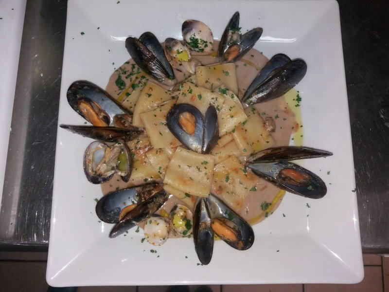Luna Rossa Pizzeria Ristorante