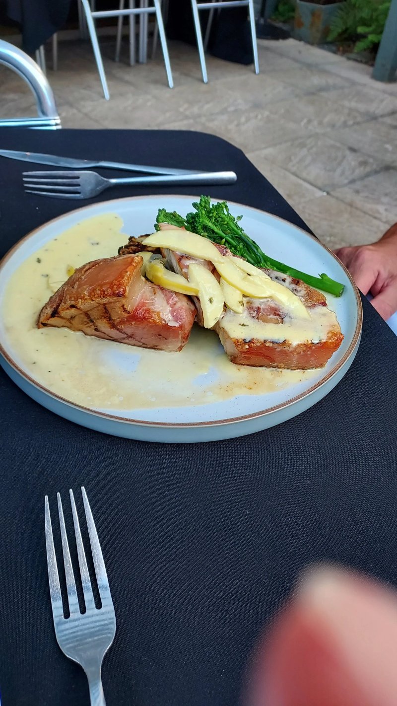 The Grill At Twenty5