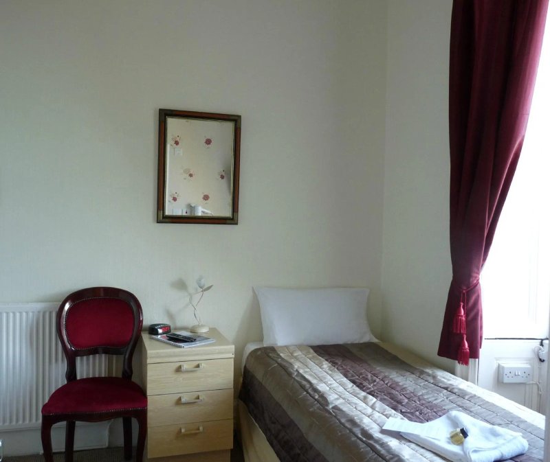 Alba Hills Guest House