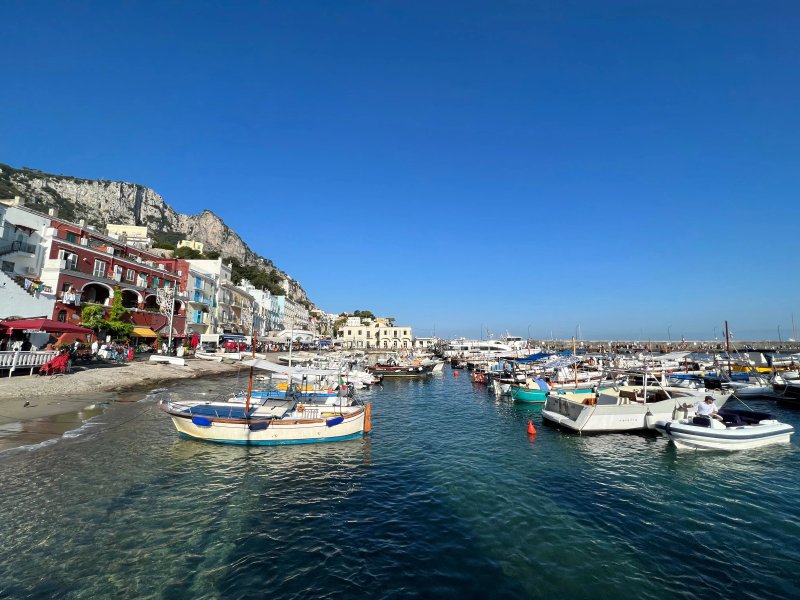 Capri Precious