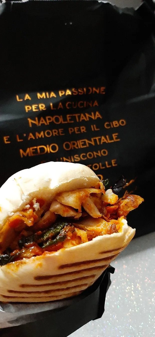 Magda Casual Food