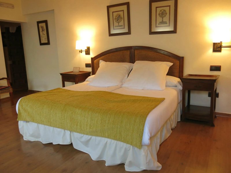 Casona De Navalmedio