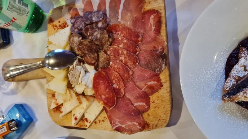Izletiste Polovanec