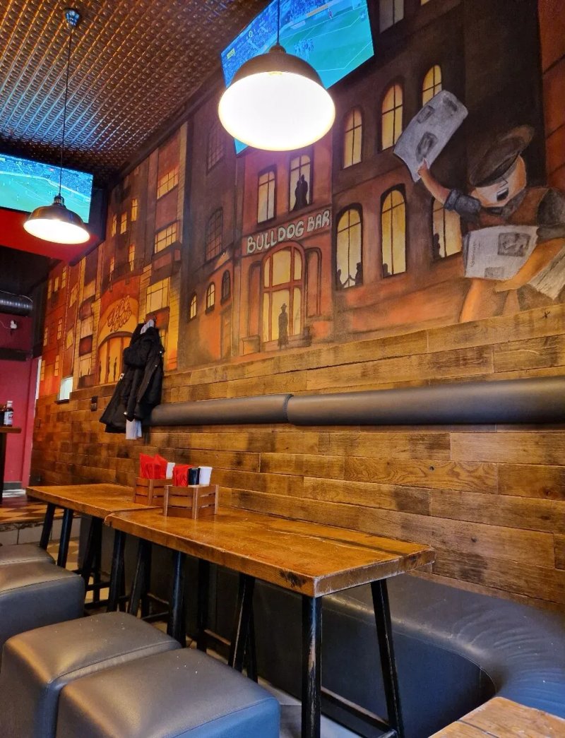 Bulldog Bar