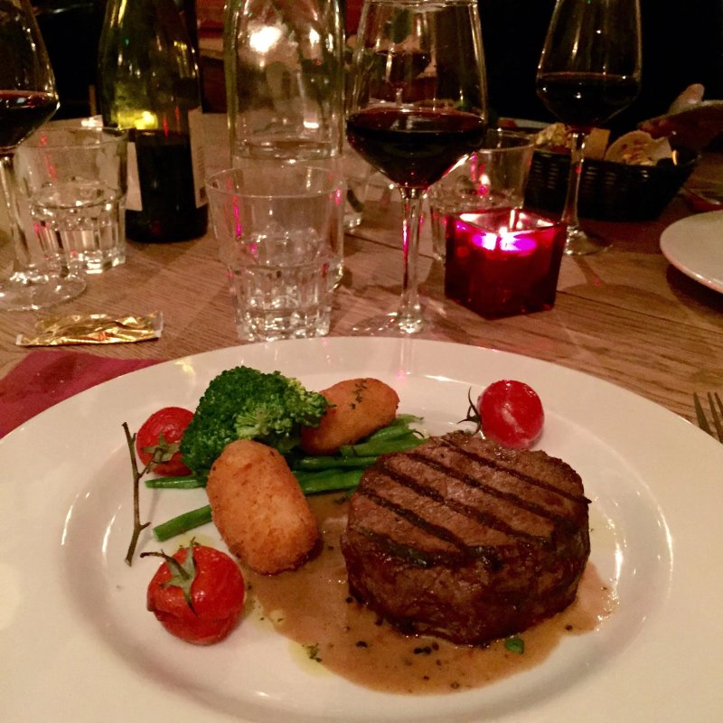 Vert Lodge Restaurant