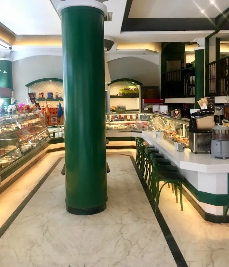 Salon de Te Nerian