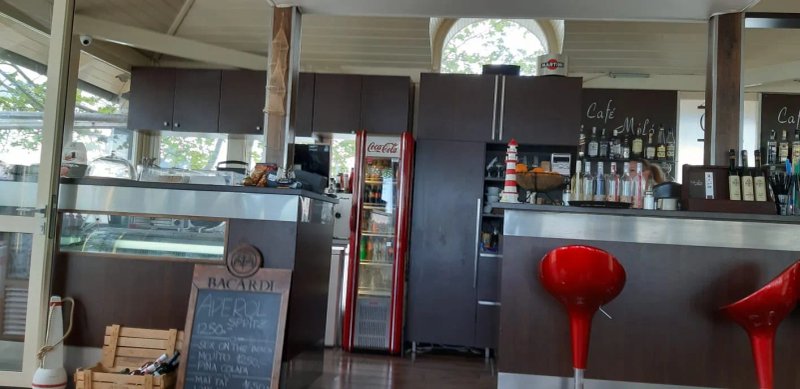 Molo Cafe