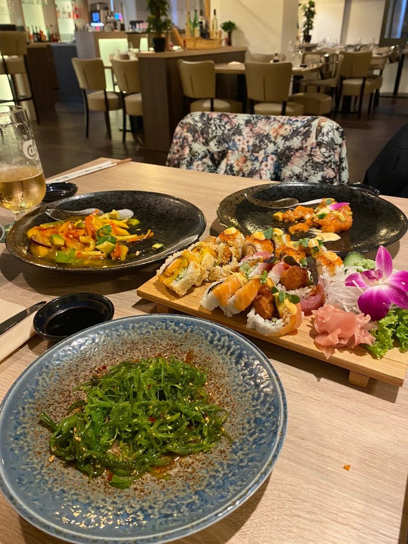 Manna Sushi & Grill