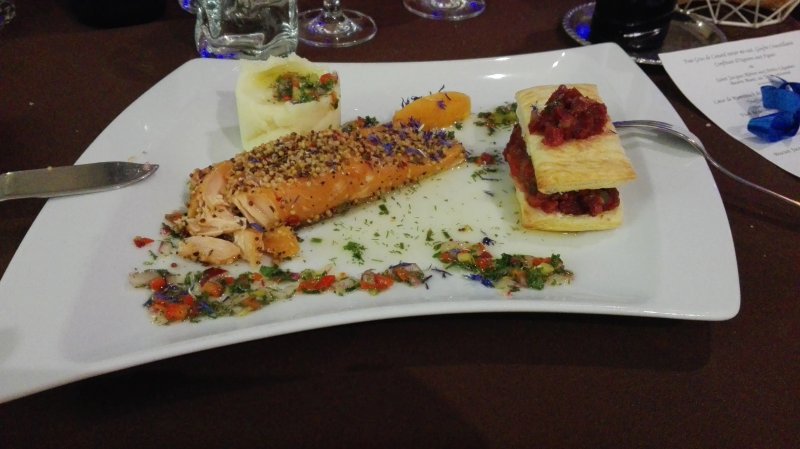 Le Fil Du Temps Restaurant - Bar Lounge