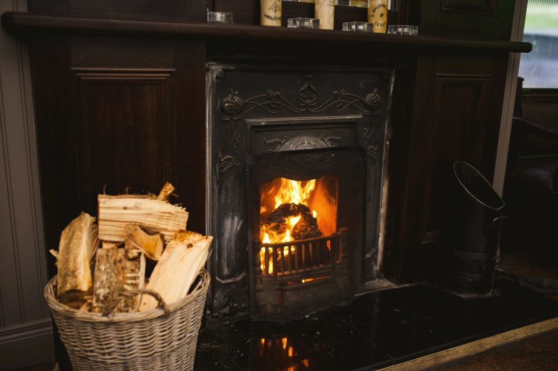 Waterfoot Hotel